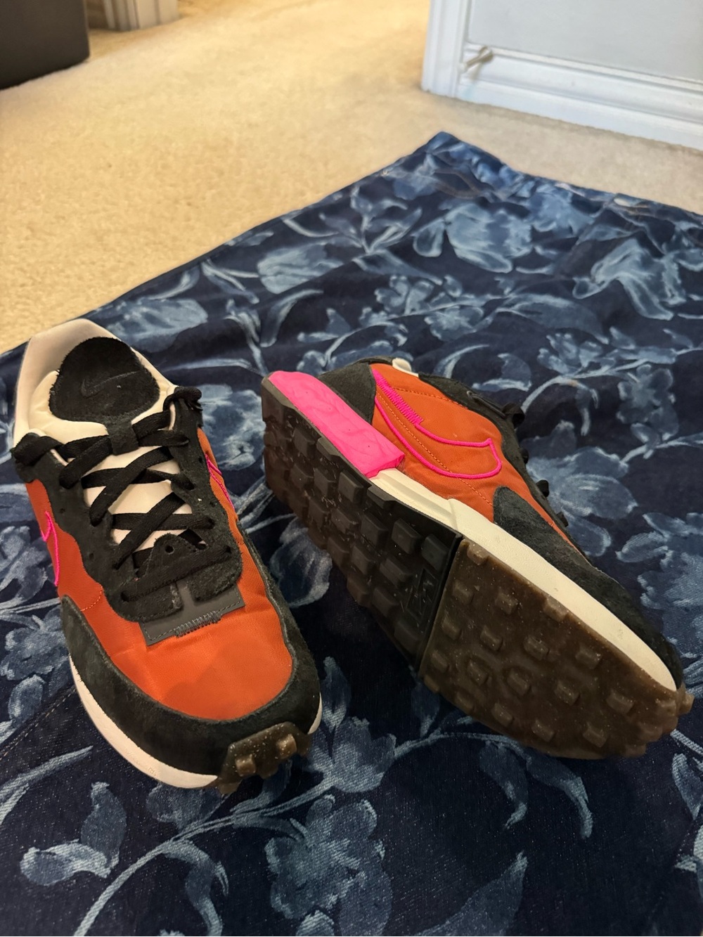 Nike Women's Orange and Pink Running Sneakers